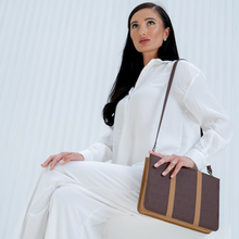 تحميل الصورة في عارض المعرض ، CLUTCH CROSSBODY BAG