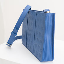 تحميل الصورة في عارض المعرض ، CLUTCH CROSSBODY BAG