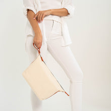 تحميل الصورة في عارض المعرض ، Limited Orange Tether Bag - حقيبة حبل برتقالية محدودة