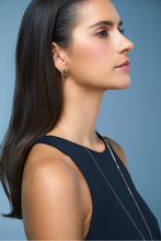 تحميل الصورة في عارض المعرض ، ASN - Seal Earrings
